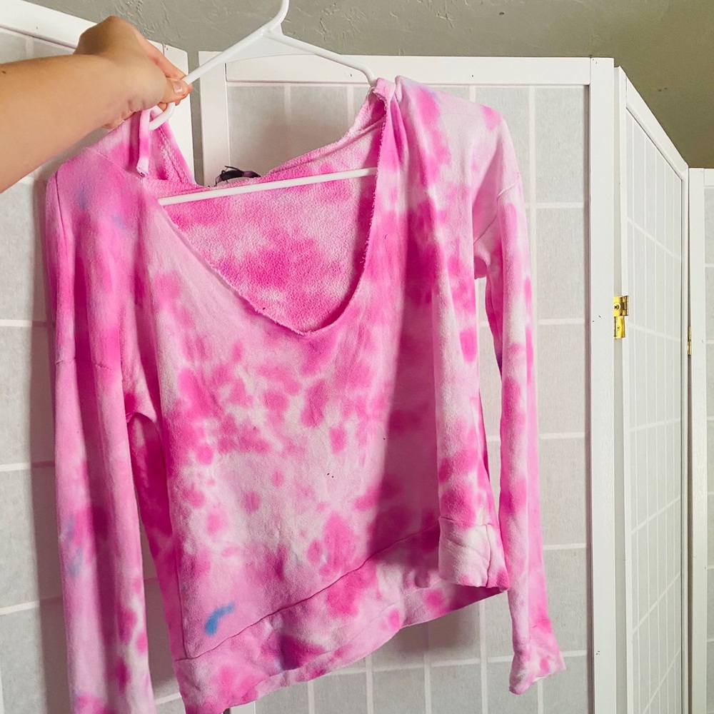super cute pink tie dye crop hoodie